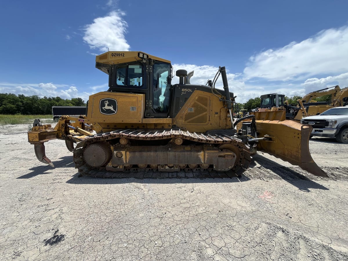 2020 DEERE 850L WLT CRAWLER DOZER